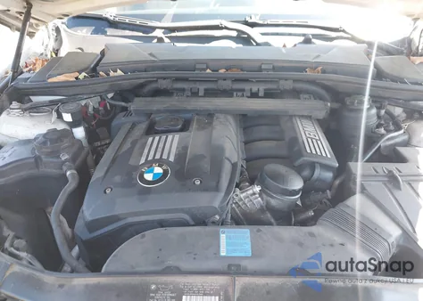 2007 BMW 328Xi из США, поврежденный, VIN WBAVC93577KX54114